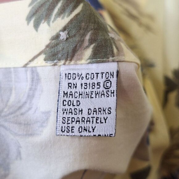 Pierre Cardin Tropical‎ Shirt Mens L Short Sleeve Yellow Floral Print Buttons - Picture 8 of 9
